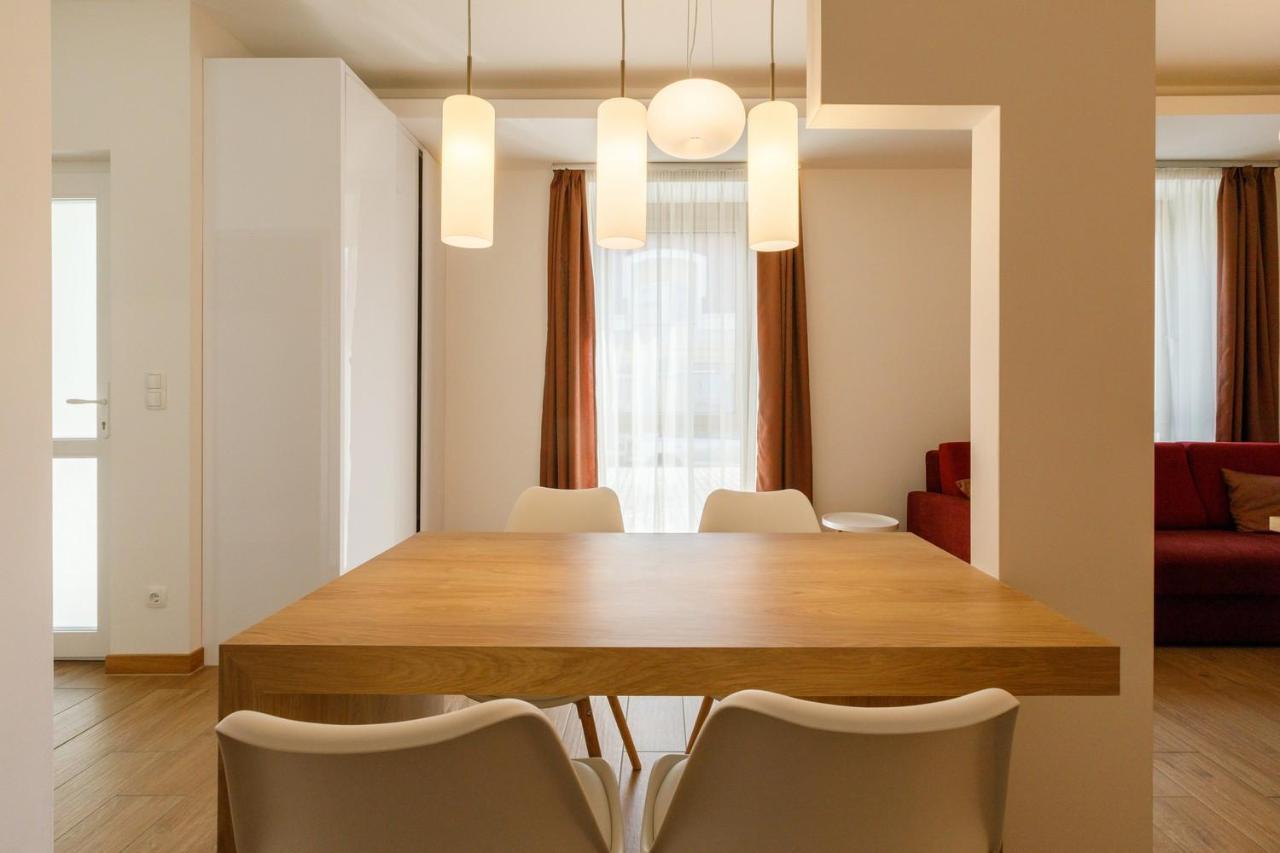 La Bella Centrum Apartmanok Piros/Sarga Heviz Exterior photo