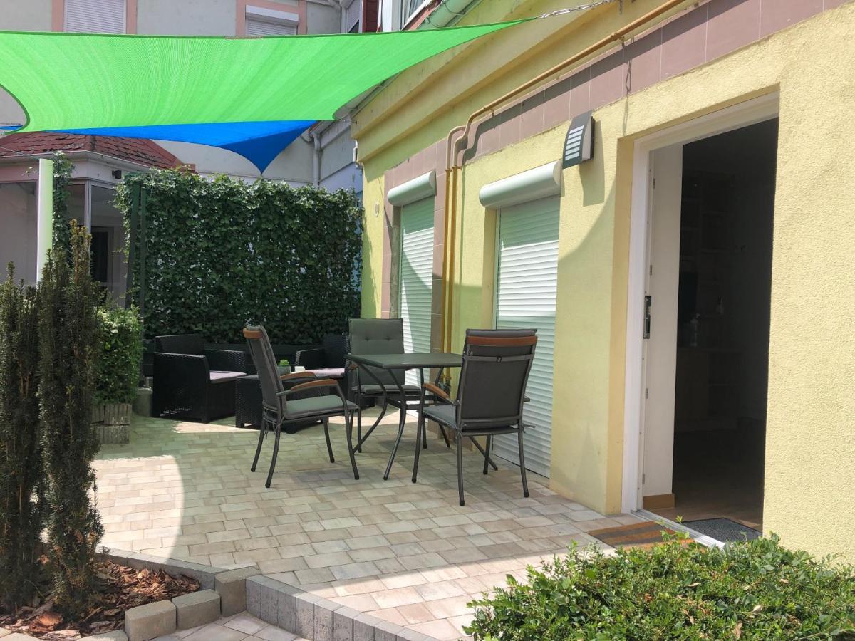 La Bella Centrum Apartmanok Piros/Sarga Heviz Exterior photo